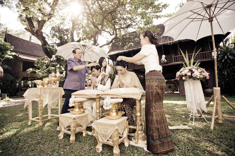 Package สยามสมาคม ชุดพิธีการงานเช้า (ครอบคลุมเรื่องดูแลงานพิธีการครบถ้วนและตกแต่งสถานที่) + จัดภัตตาหารถวายพระ + จัดเลี้ยงแขก 50 ท่าน ราคา 55,000 บาท